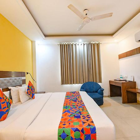 Fabhotel The Kings Plaza New Delhi Bagian luar foto