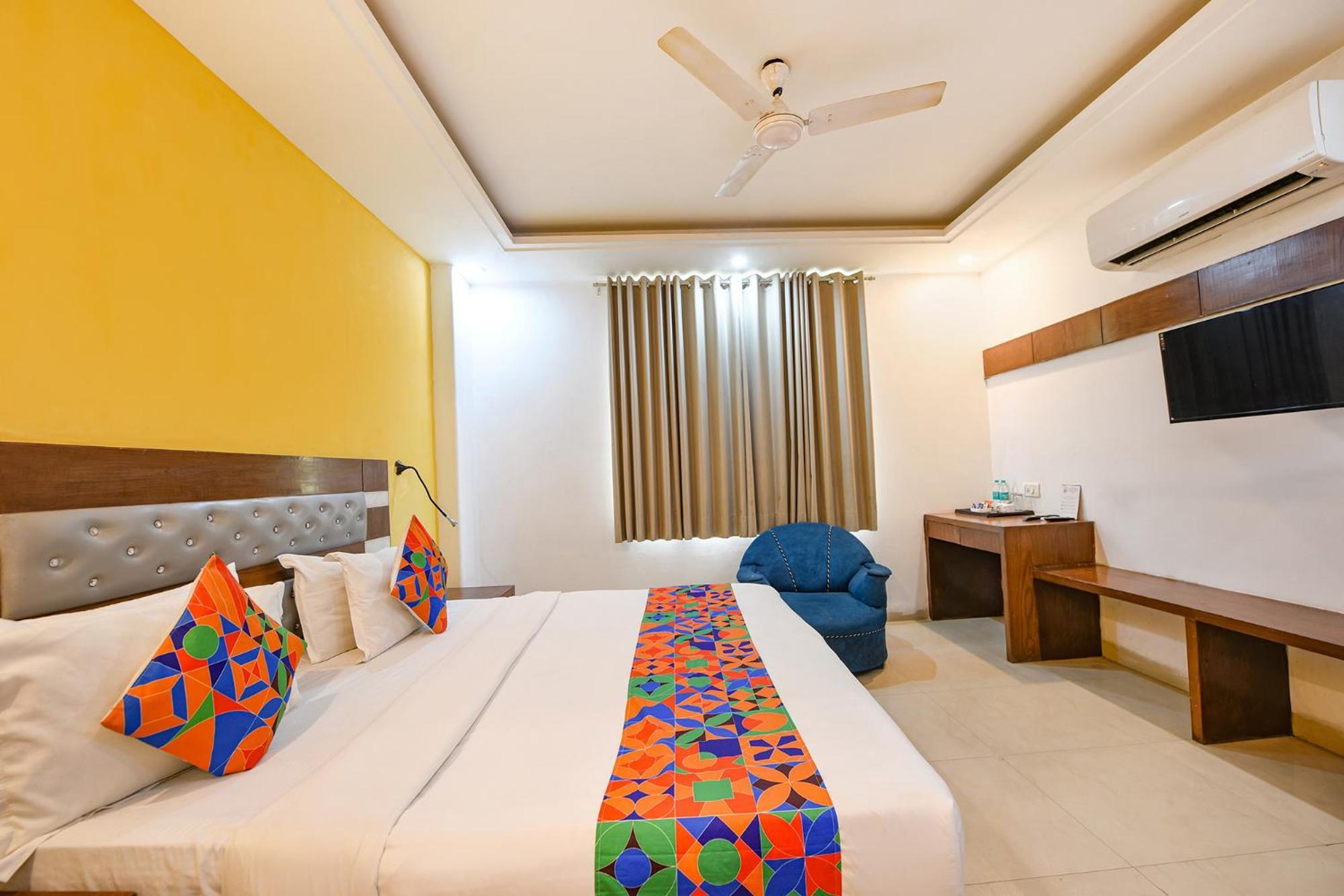 Fabhotel The Kings Plaza New Delhi Bagian luar foto