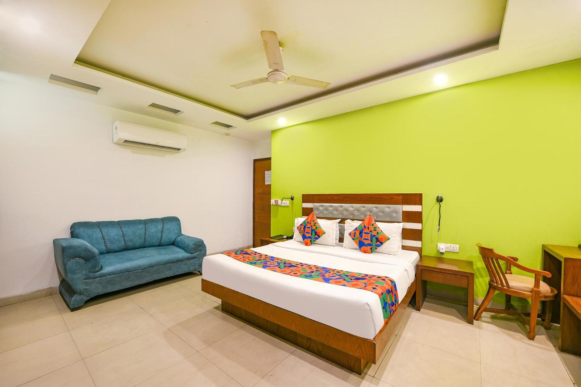 Fabhotel The Kings Plaza New Delhi Bagian luar foto